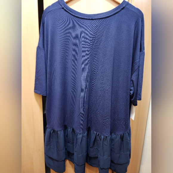 Blouse size 18-20 Dark Blur - Picture 2 of 3